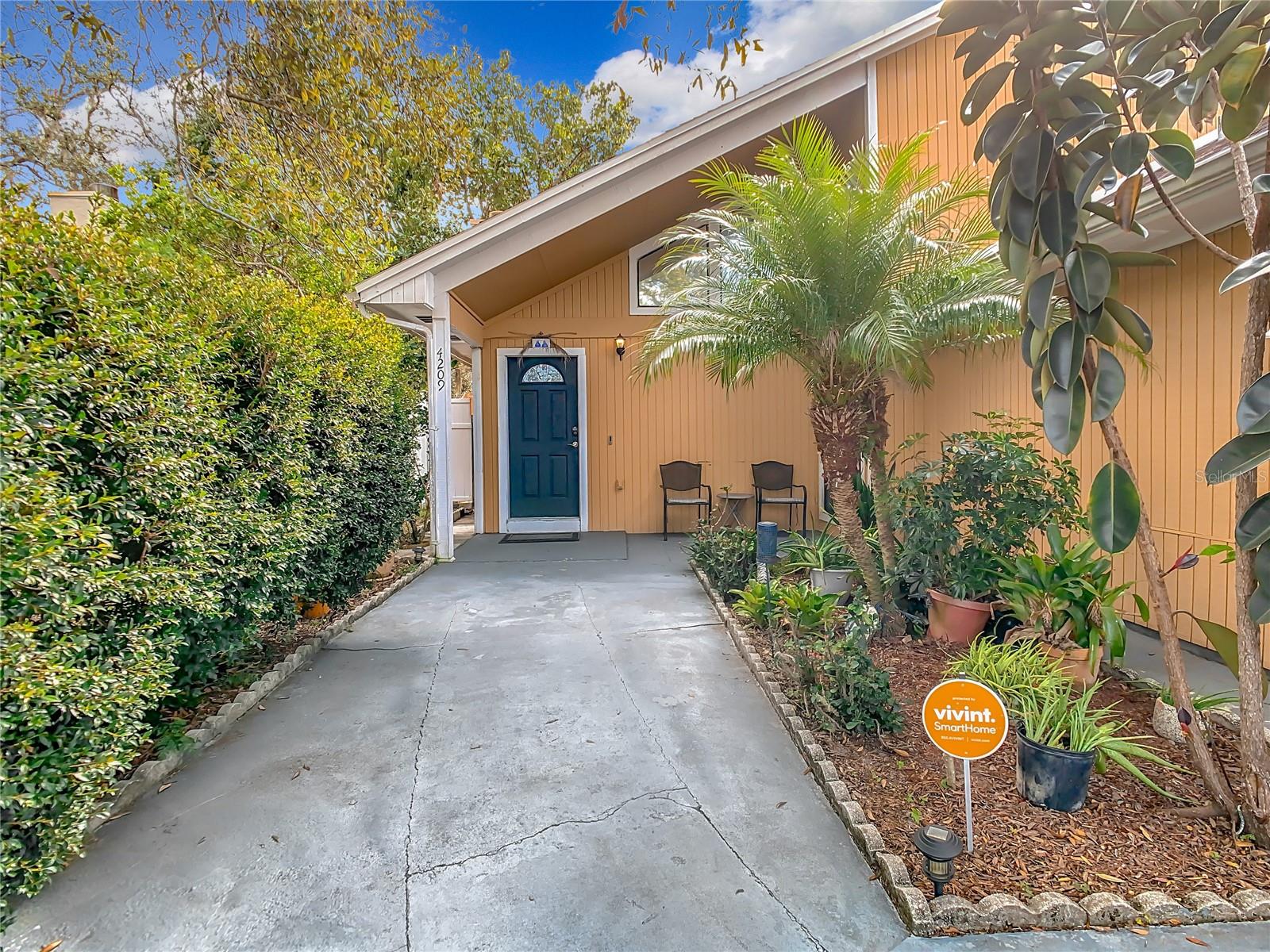 4209 E 98TH AVE, TAMPA, FL, 33617
