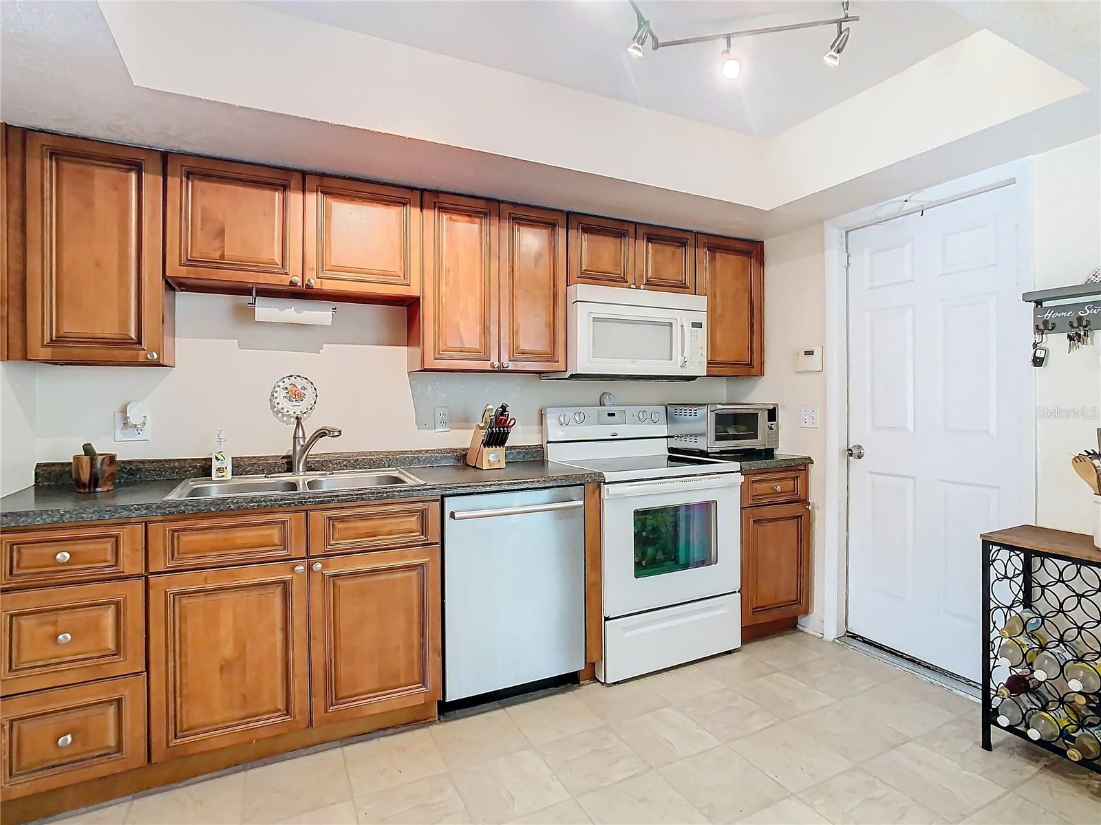 4209 E 98TH AVE, TAMPA, FL, 33617