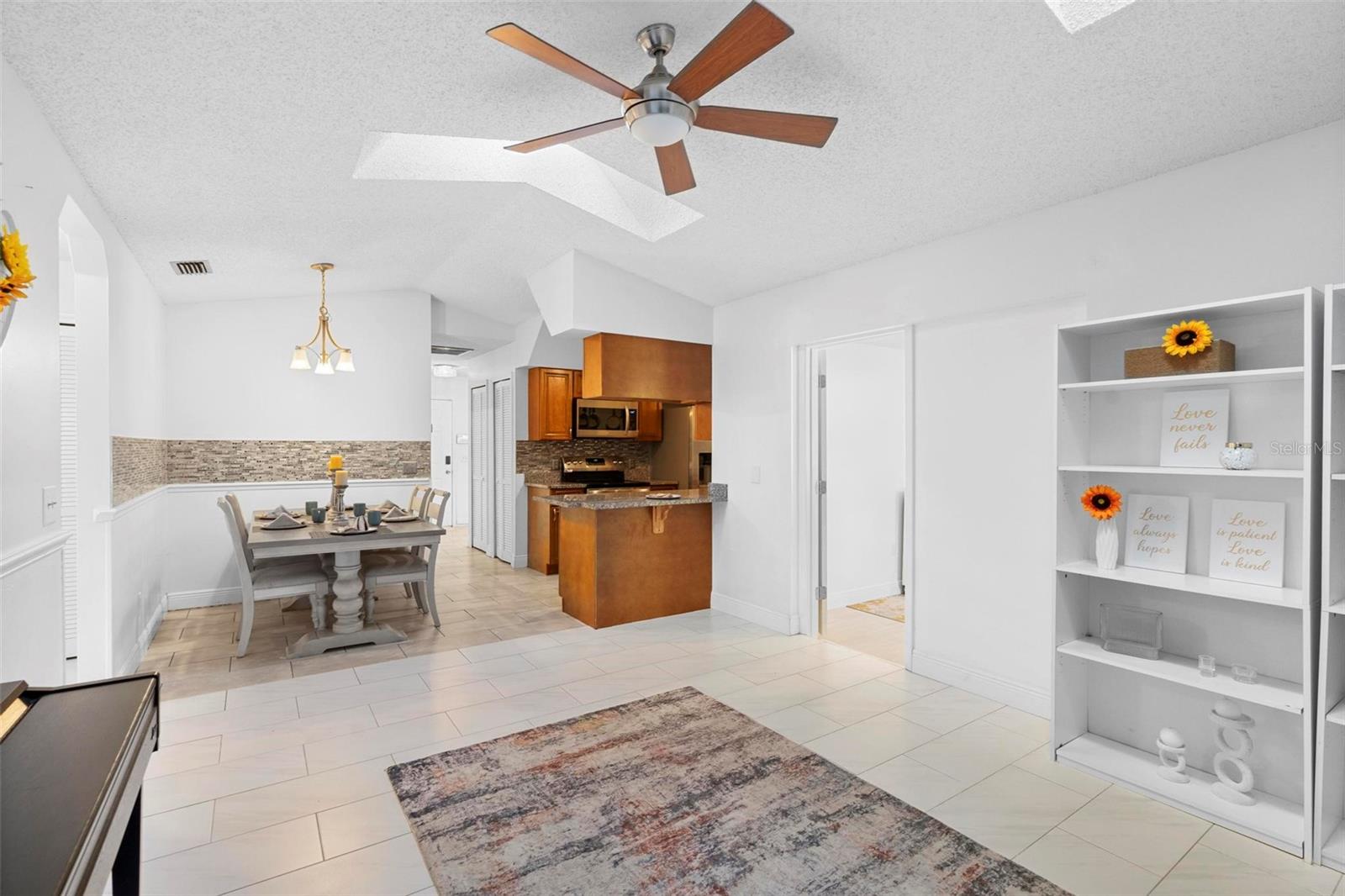 461 PROVIDENCE BLVD, DELTONA, FL, 32725