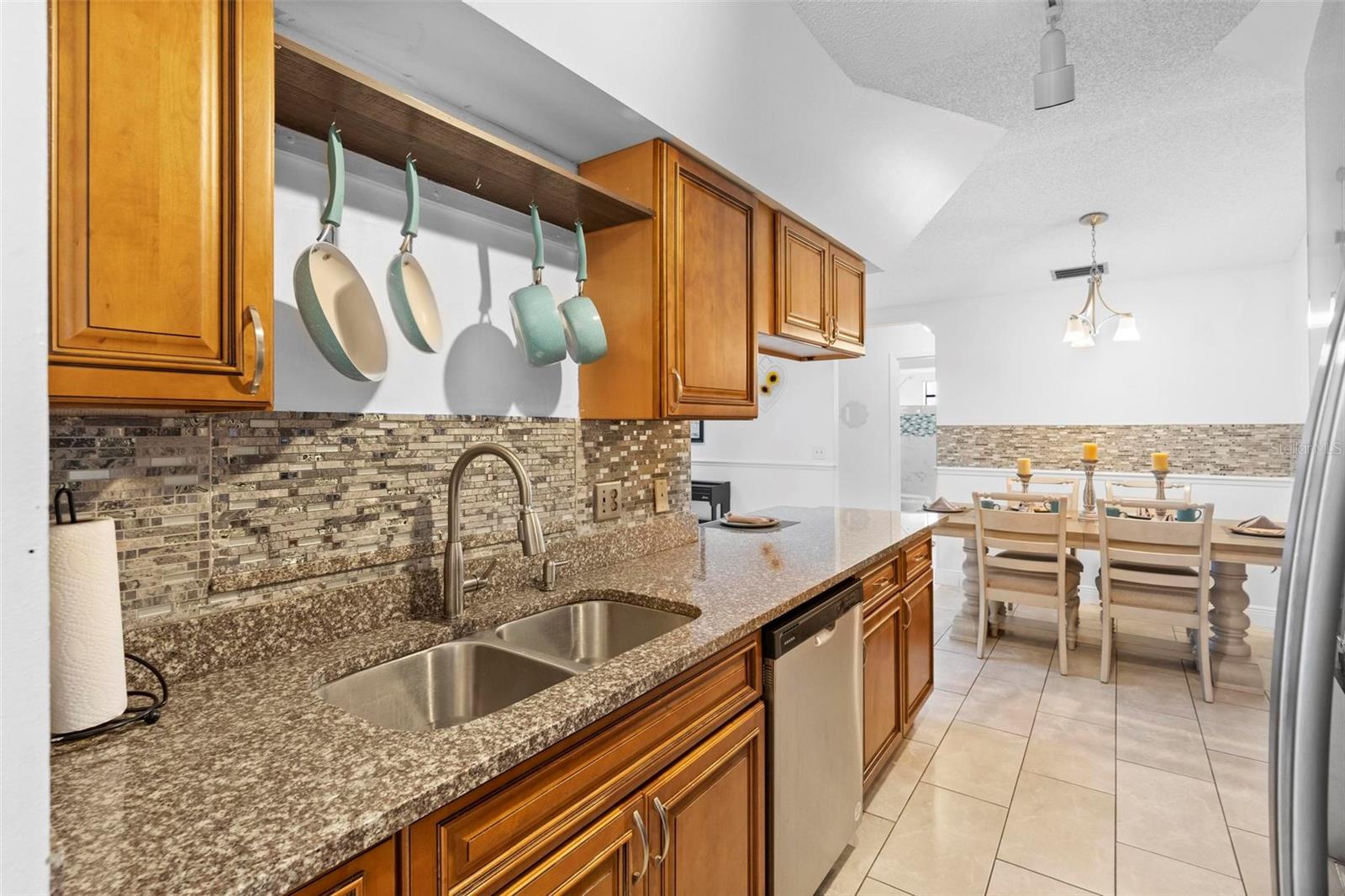 461 PROVIDENCE BLVD, DELTONA, FL, 32725