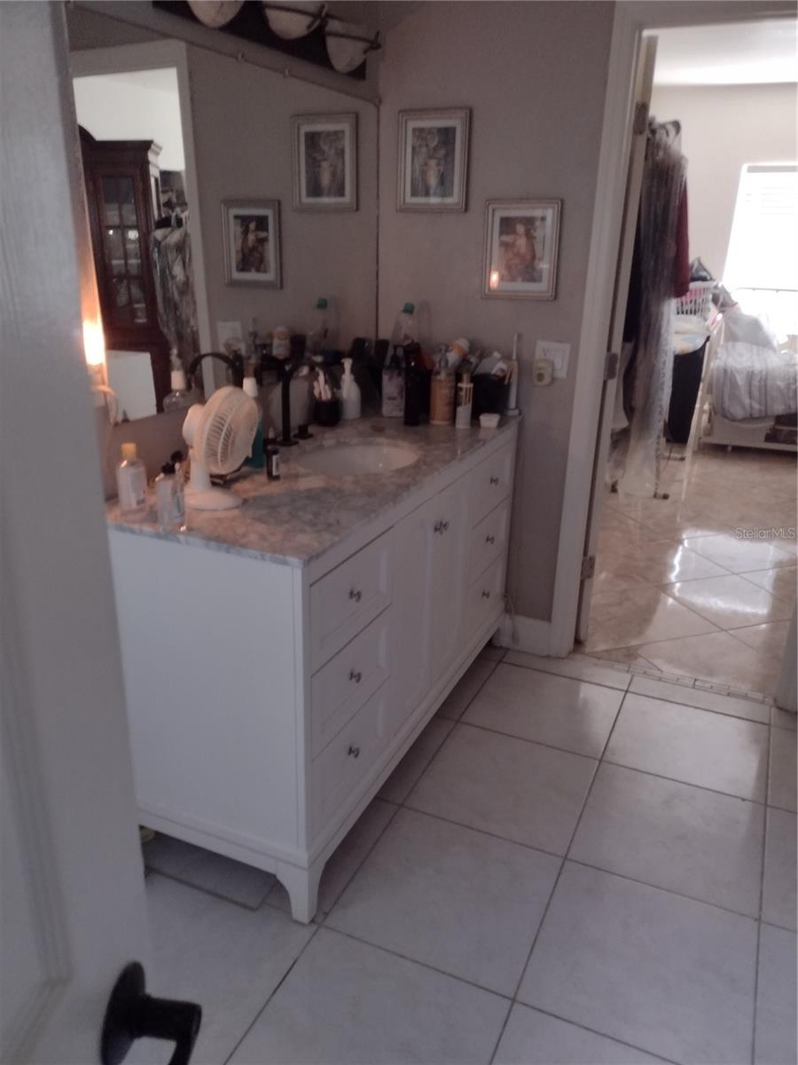 14310 N BAYSHORE DR, MADEIRA BEACH, FL, 33708