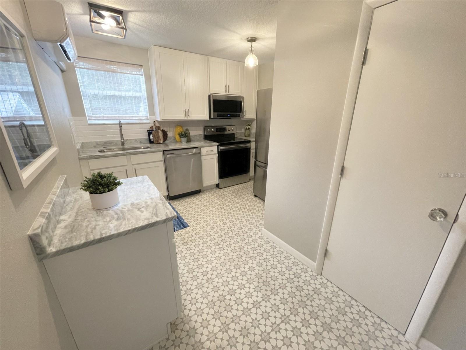2719 N JEFFERSON ST #C, TAMPA, FL, 33602