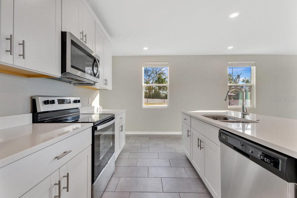 984 DESERT CANDLE DR, OCOEE, FL, 34761