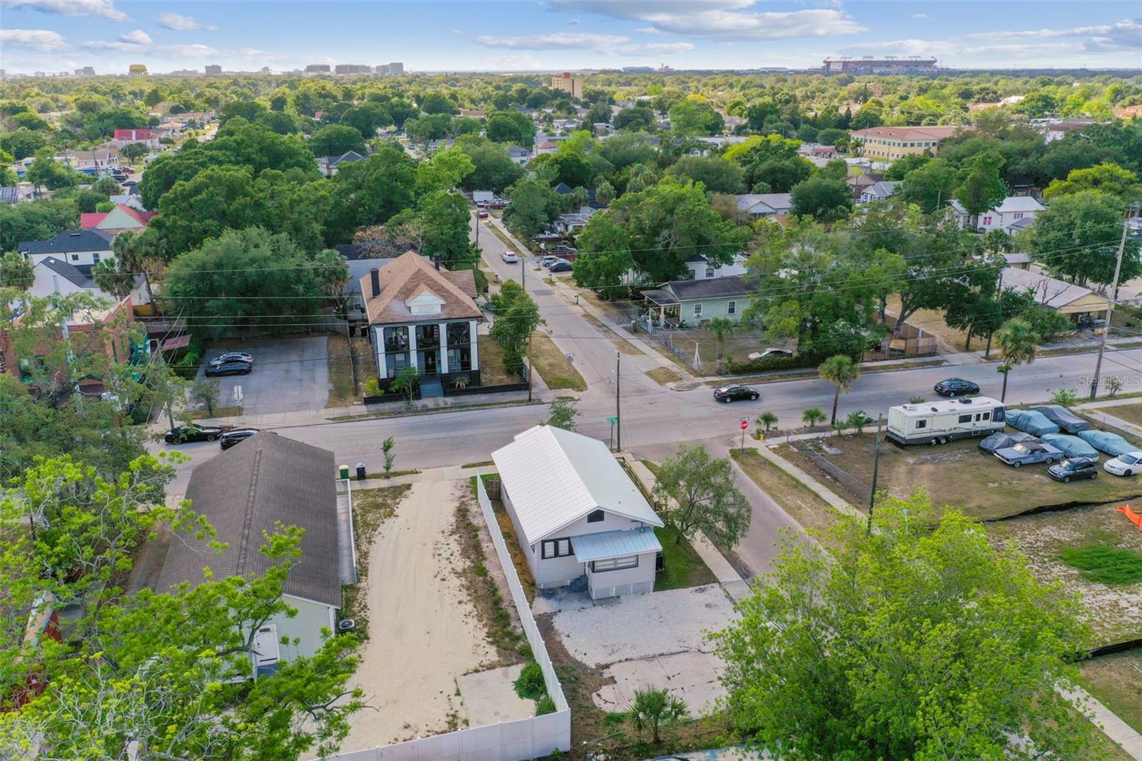 2515 N HOWARD AVE, TAMPA, FL, 33607