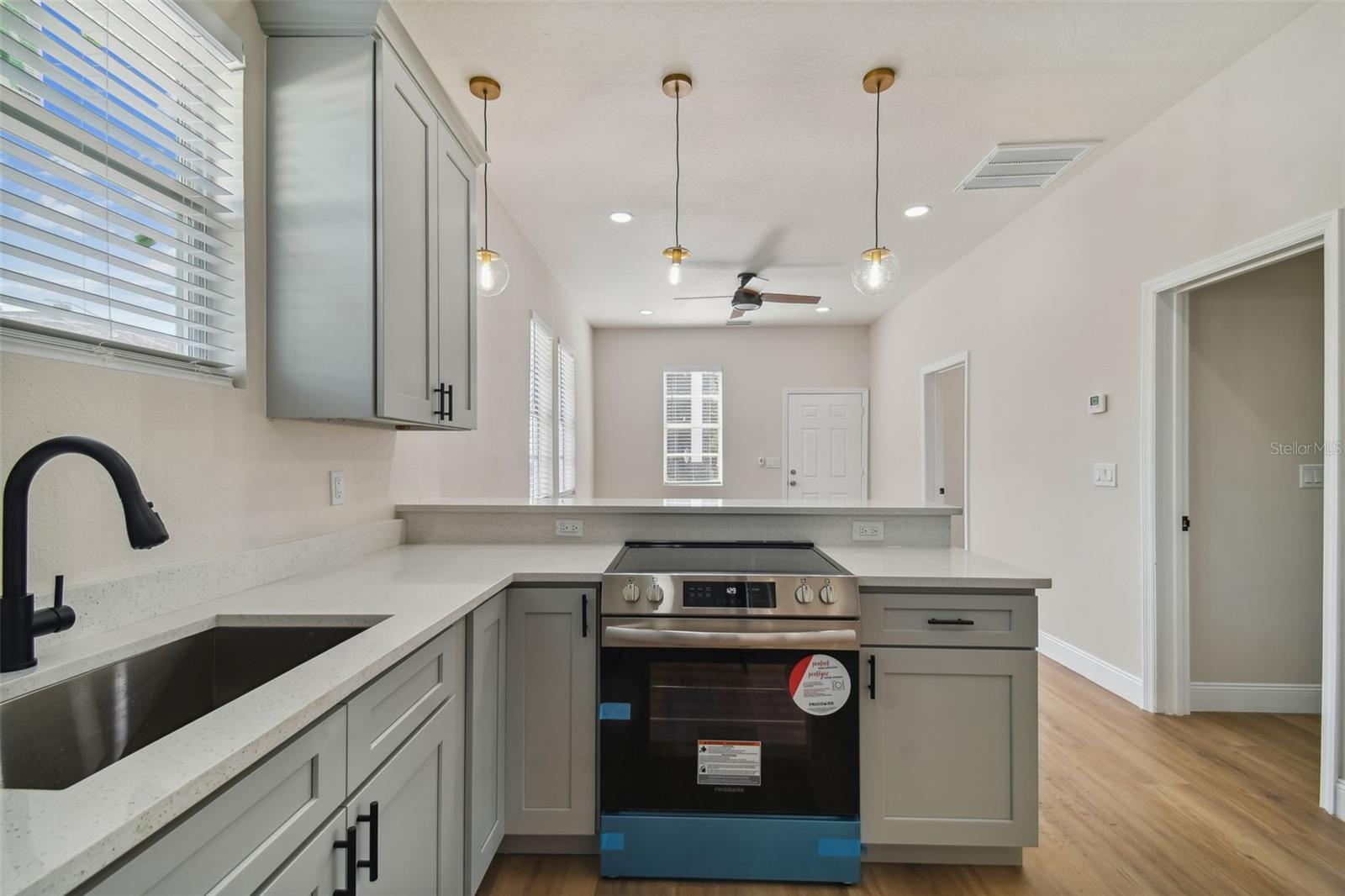 2515 N HOWARD AVE, TAMPA, FL, 33607