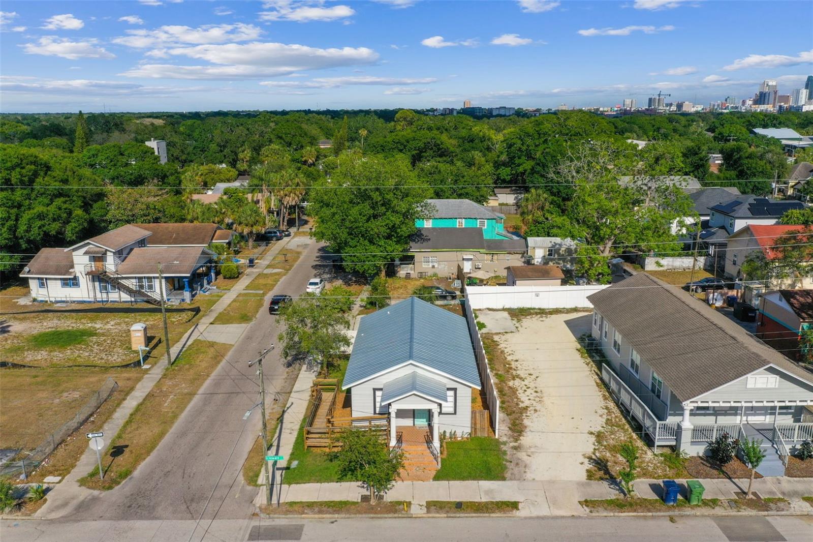 2515 N HOWARD AVE, TAMPA, FL, 33607