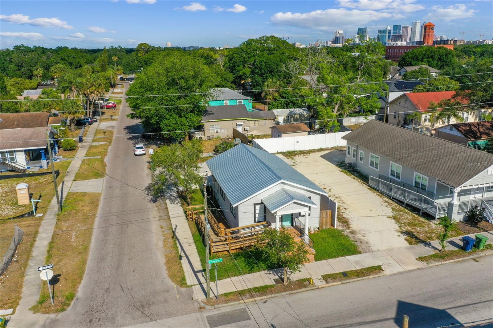 2515 N HOWARD AVE, TAMPA, FL, 33607