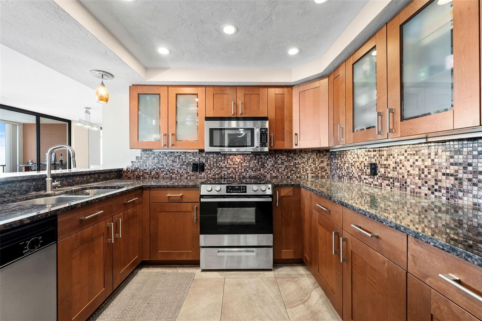 11 SUNSET DR #406, SARASOTA, FL, 34236