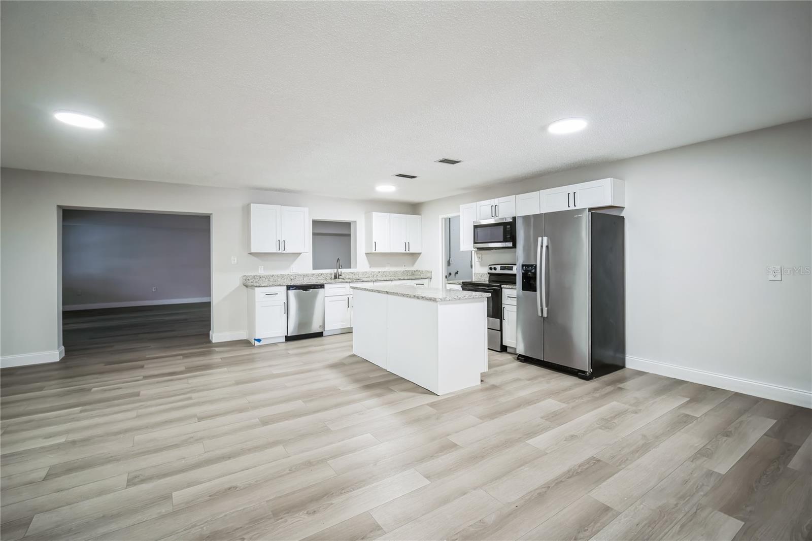 3045 DOVE LN, MULBERRY, FL, 33860