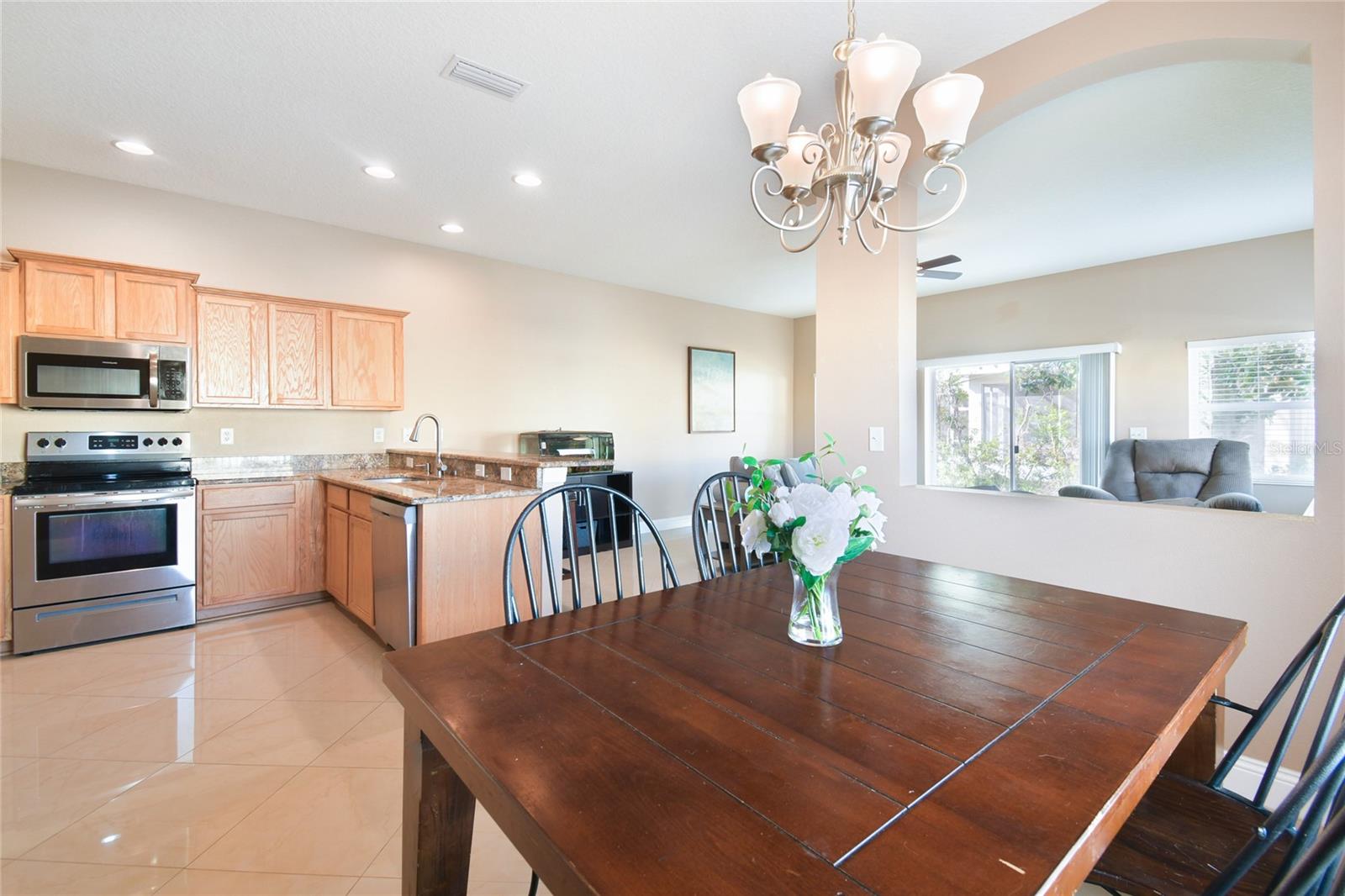 1115 ANDREW AVILES CIR, TAMPA, FL, 33619