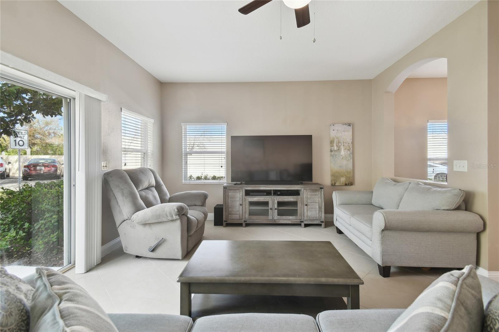 1115 ANDREW AVILES CIR, TAMPA, FL, 33619