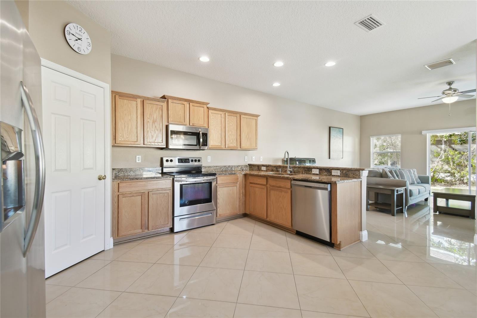 1115 ANDREW AVILES CIR, TAMPA, FL, 33619