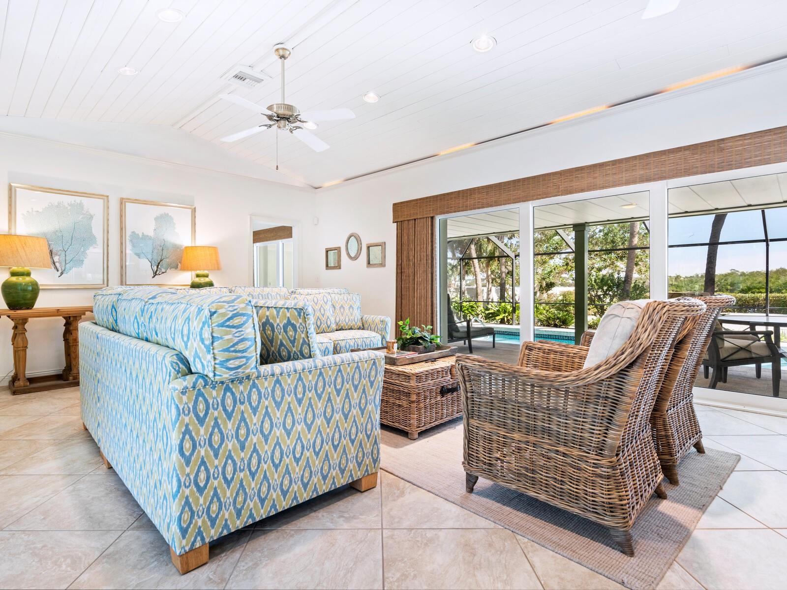 18 N CASEY KEY RD, OSPREY, FL, 34229