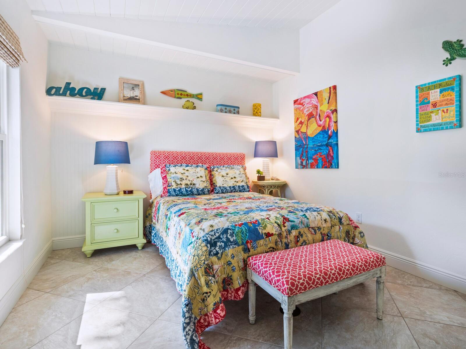18 N CASEY KEY RD, OSPREY, FL, 34229