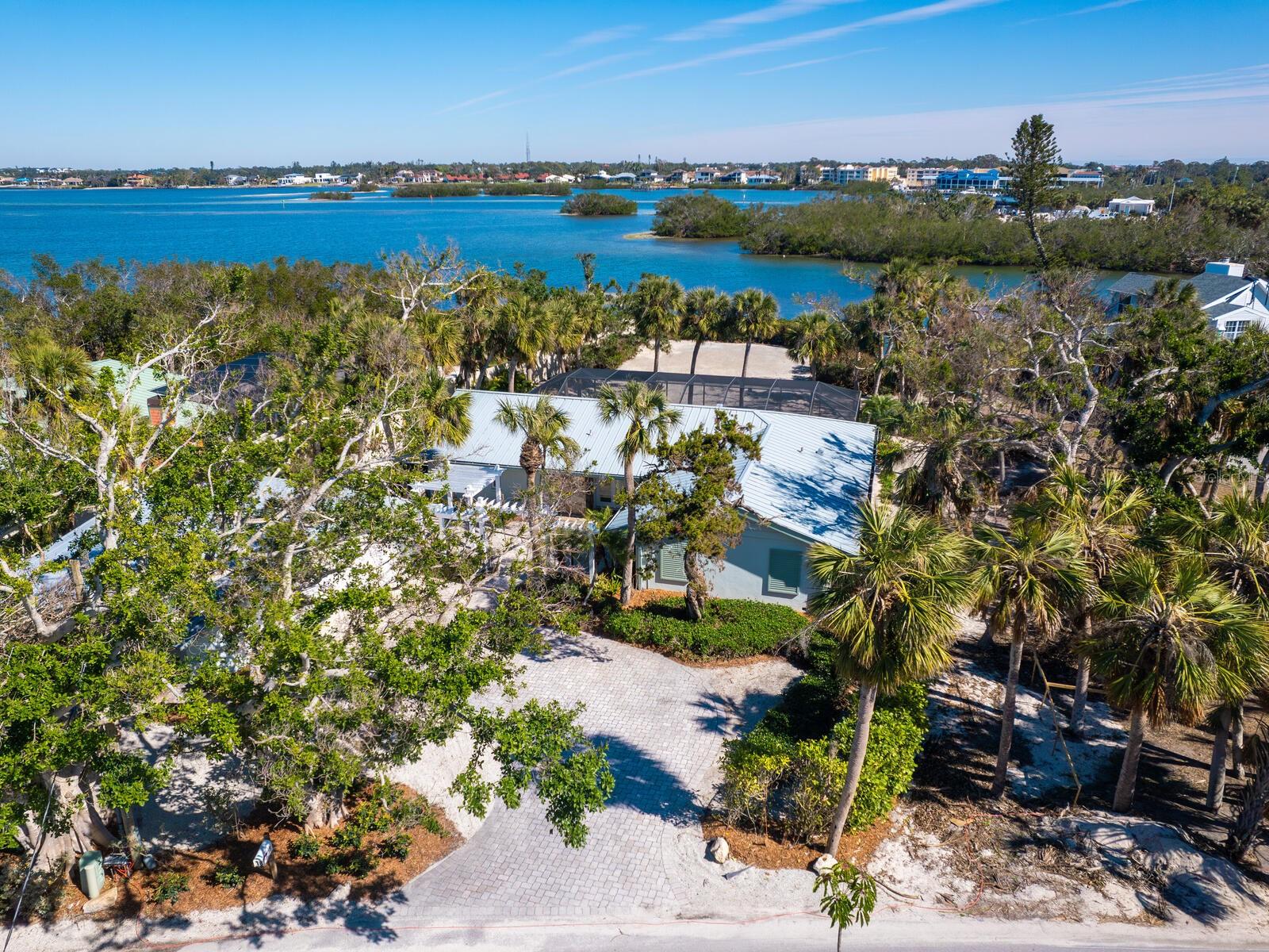 18 N CASEY KEY RD, OSPREY, FL, 34229
