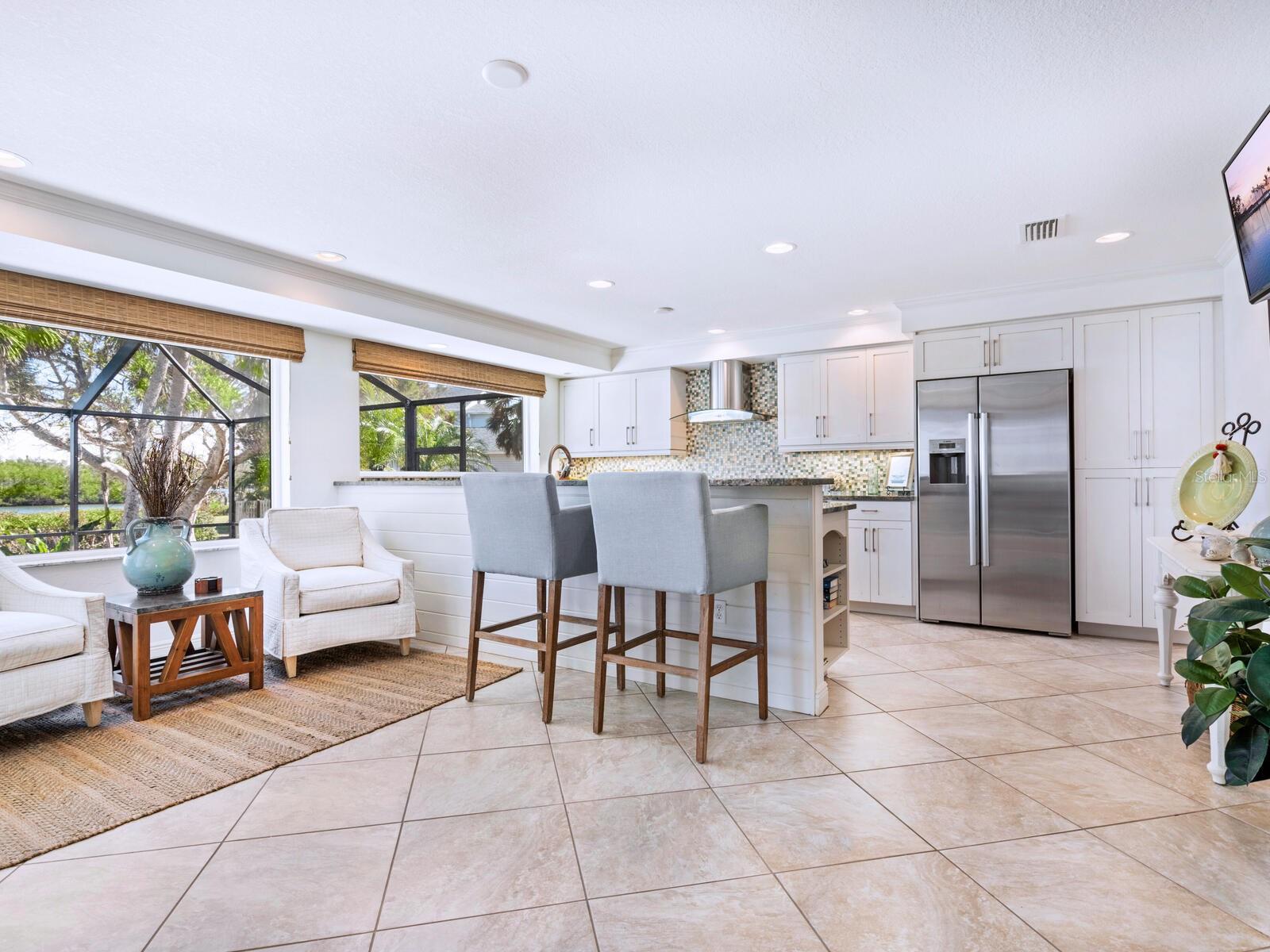 18 N CASEY KEY RD, OSPREY, FL, 34229