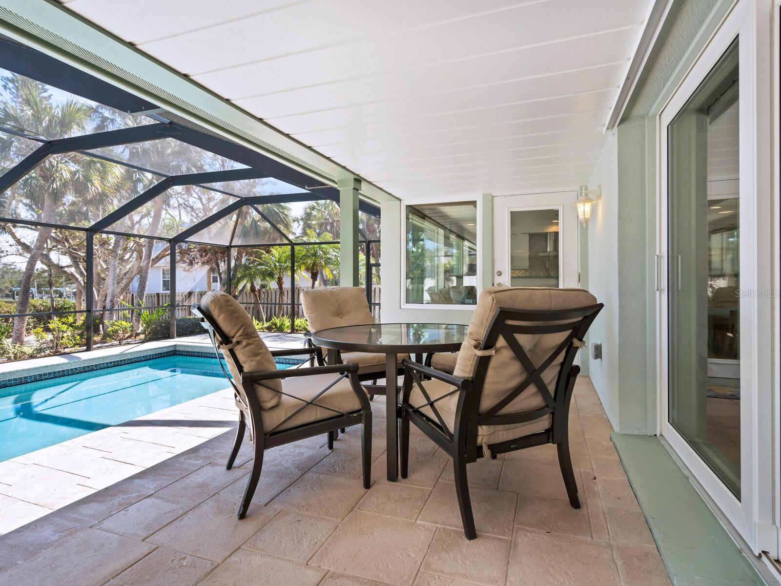 18 N CASEY KEY RD, OSPREY, FL, 34229