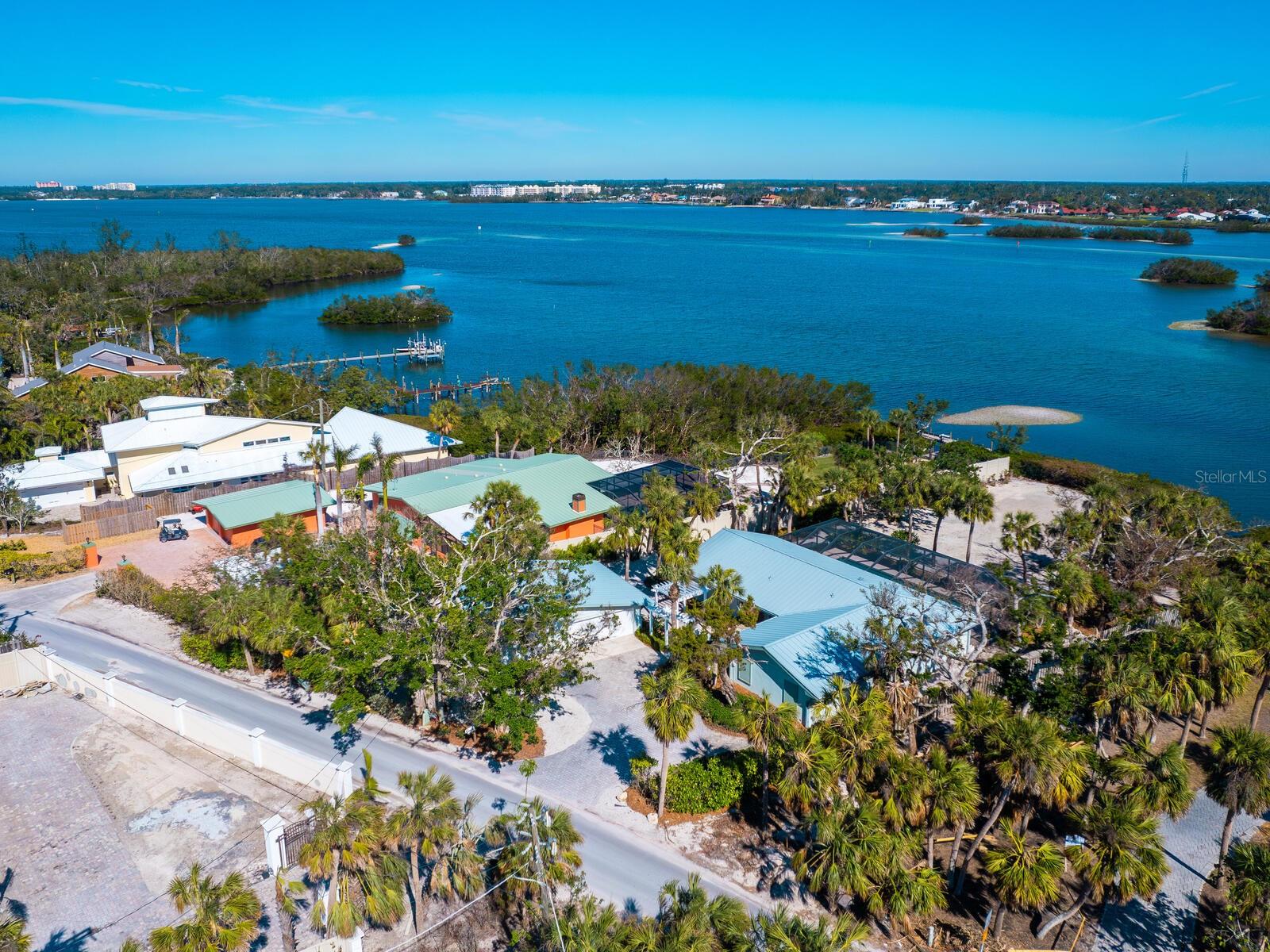 18 N CASEY KEY RD, OSPREY, FL, 34229