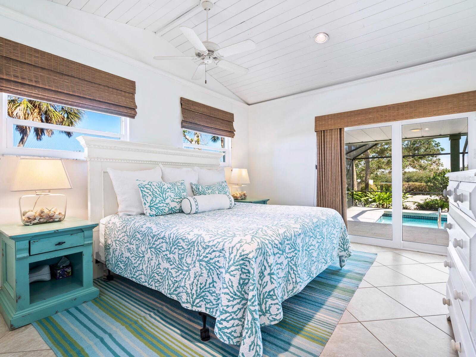 18 N CASEY KEY RD, OSPREY, FL, 34229