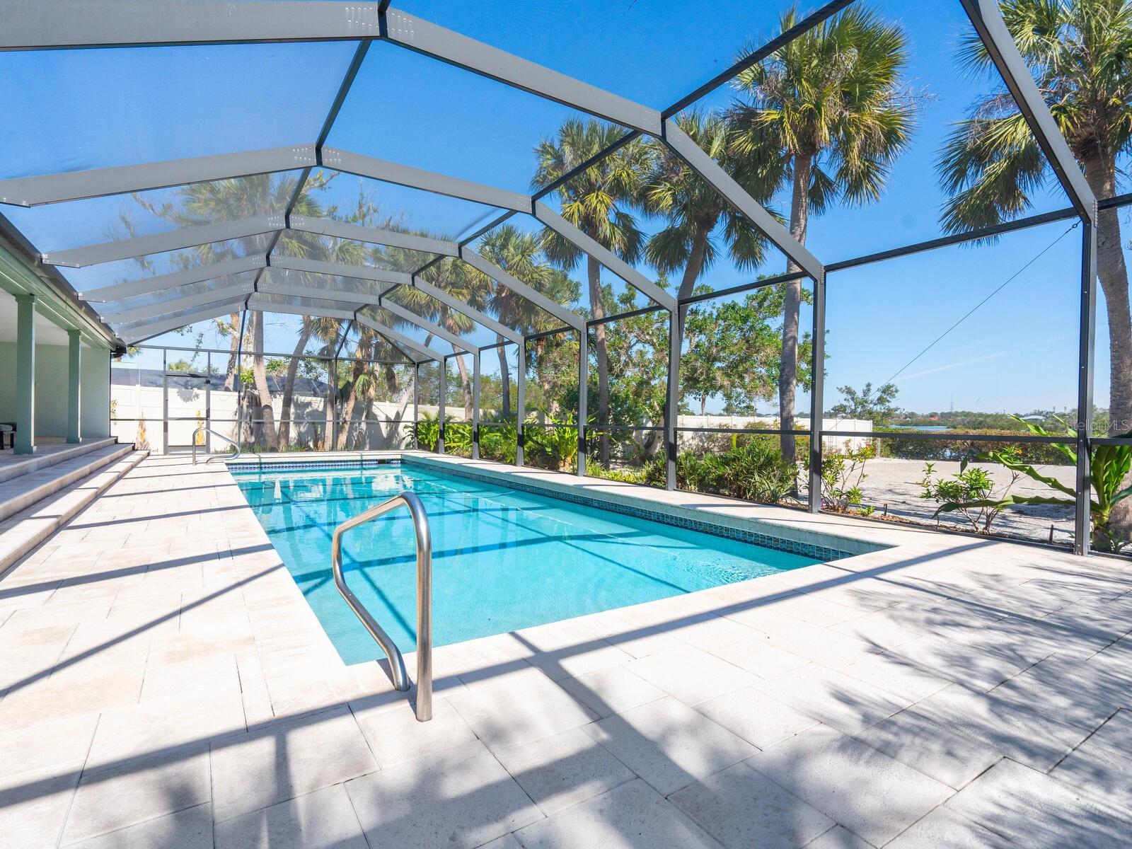 18 N CASEY KEY RD, OSPREY, FL, 34229