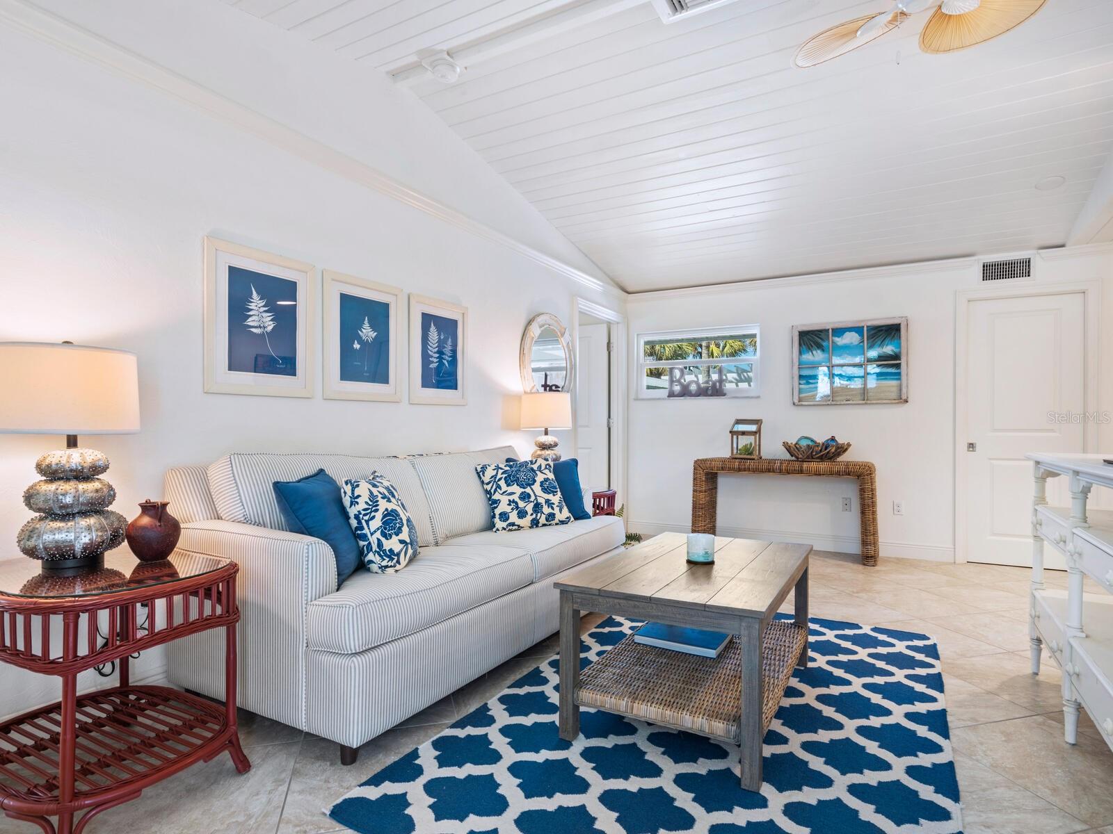 18 N CASEY KEY RD, OSPREY, FL, 34229