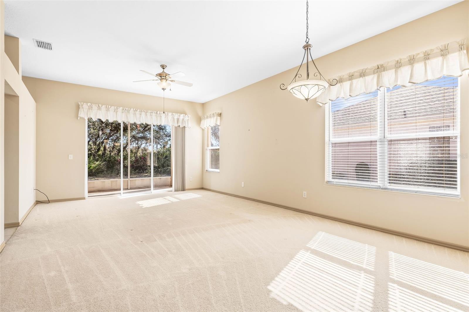 1330 MISTY GREENS DR, SUN CITY CENTER, FL, 33573