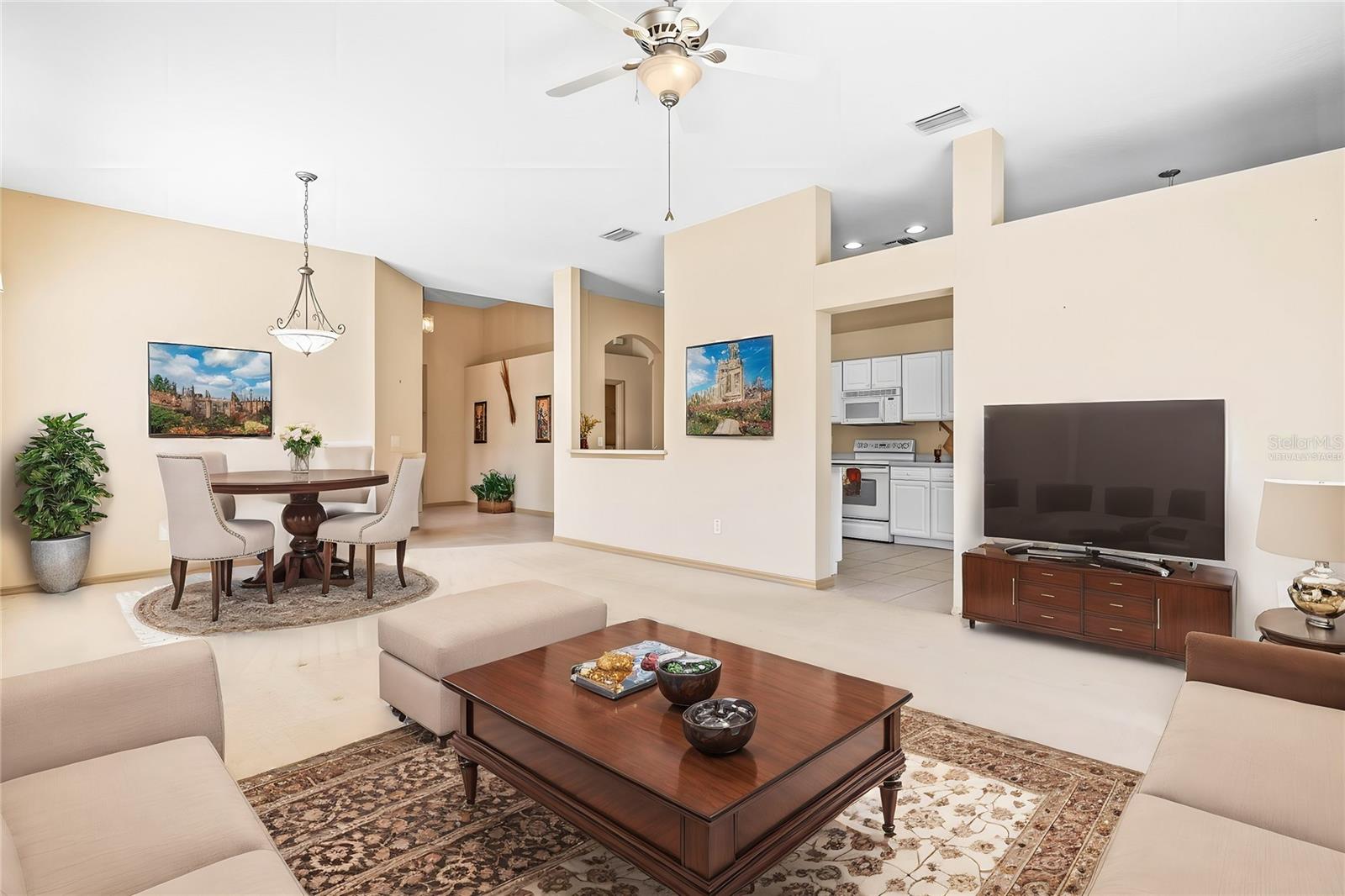1330 MISTY GREENS DR, SUN CITY CENTER, FL, 33573