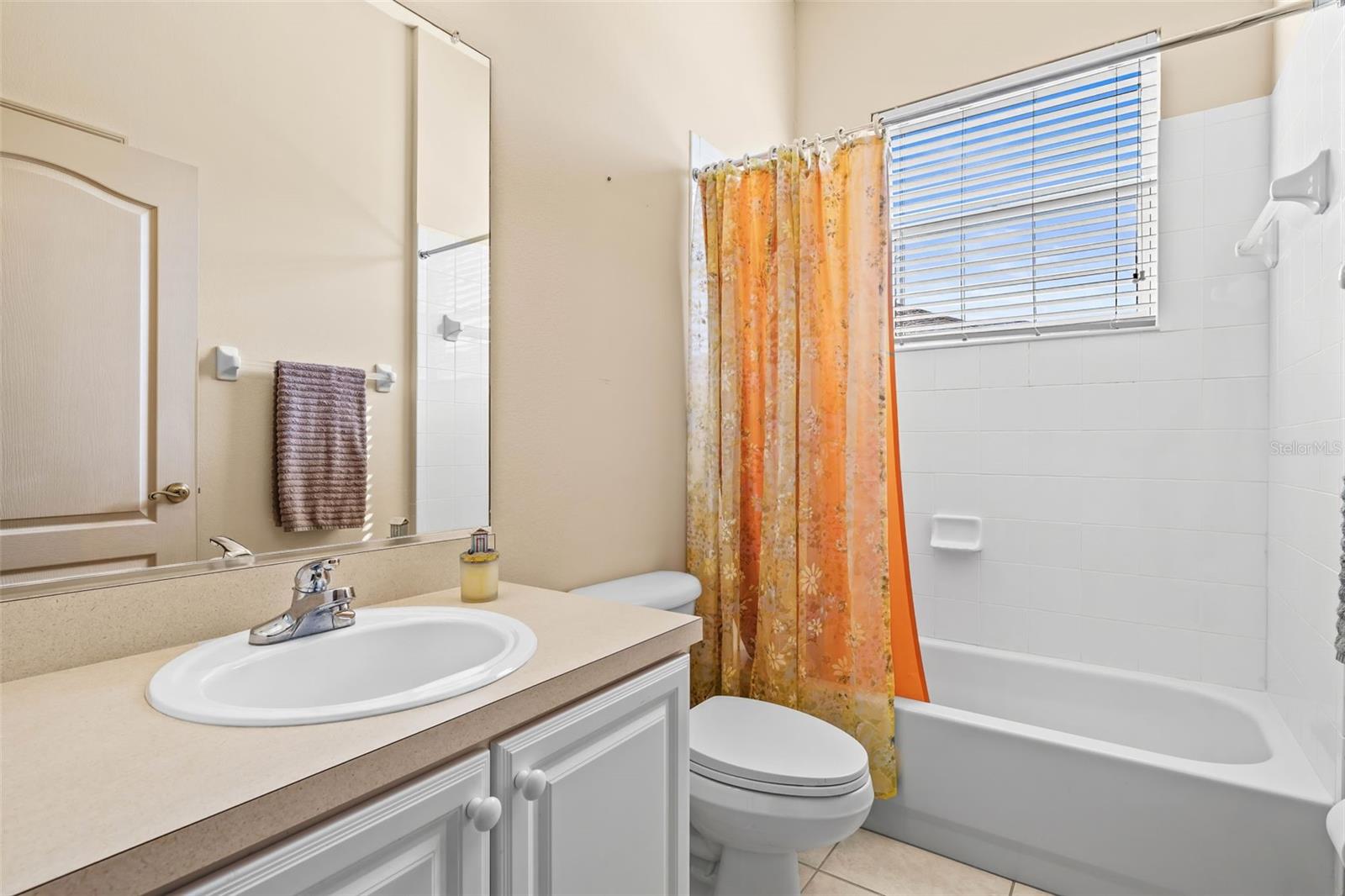 1330 MISTY GREENS DR, SUN CITY CENTER, FL, 33573