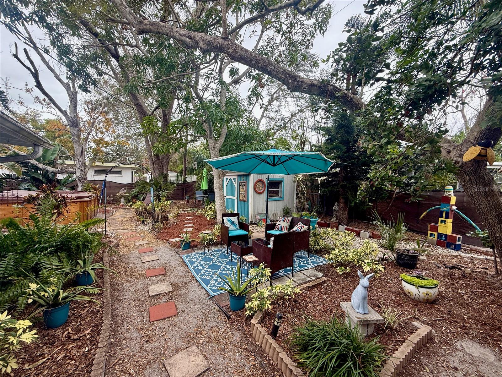 3828 HAWKEYE CIR, SARASOTA, FL, 34232