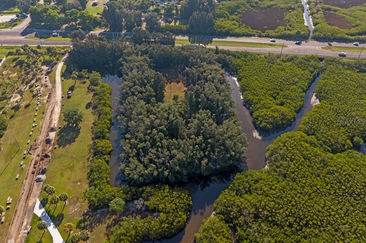 12155 S US HIGHWAY 41, GIBSONTON, FL, 33534
