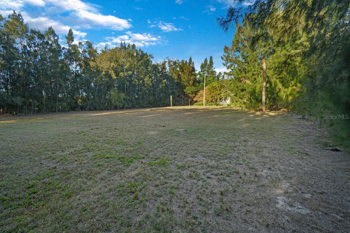 12155 S US HIGHWAY 41, GIBSONTON, FL, 33534