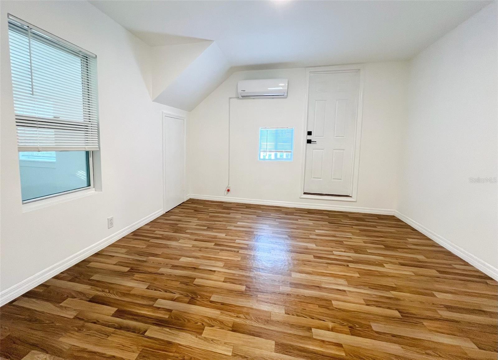 819 11TH ST N #3, ST PETERSBURG, FL, 33705
