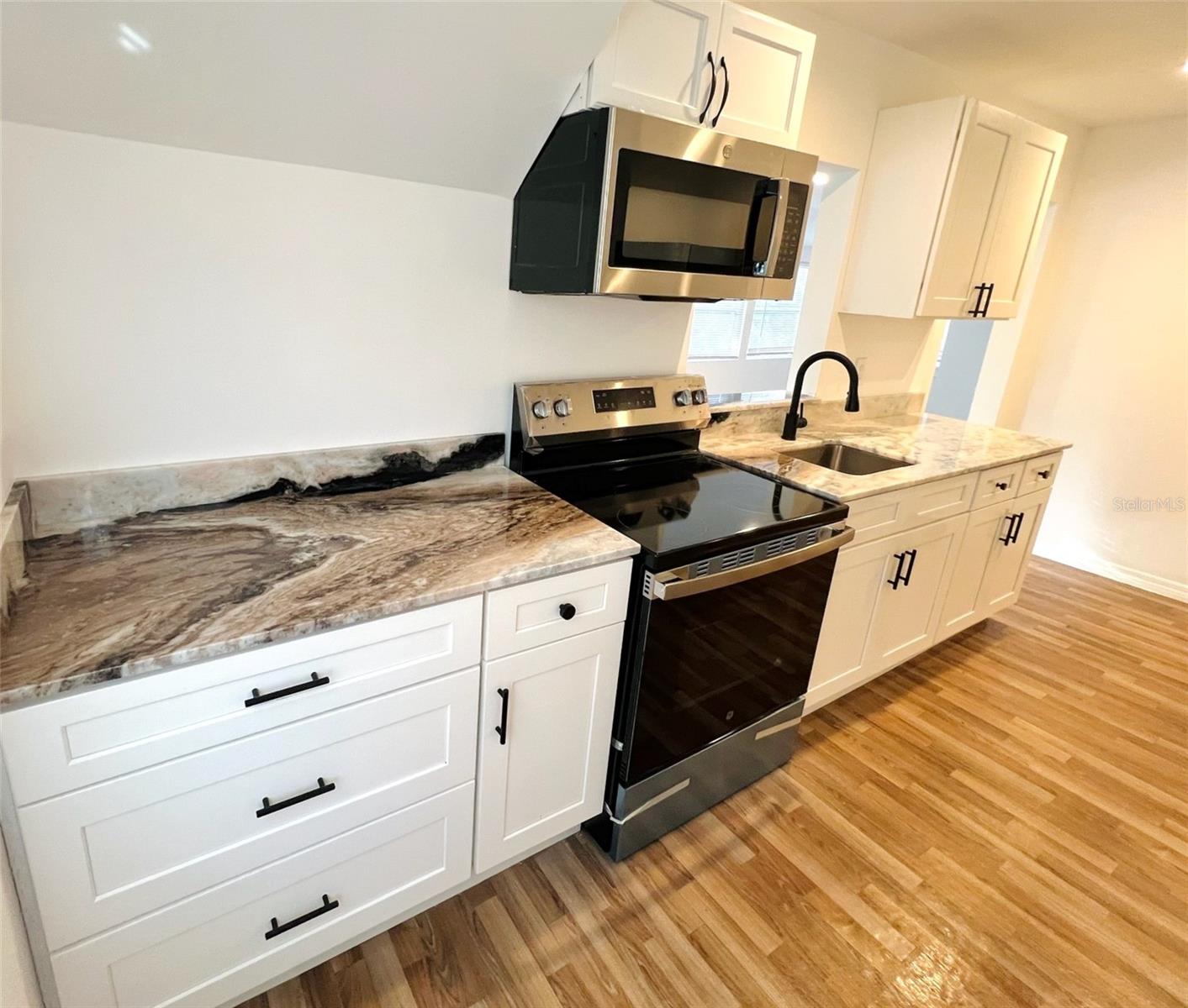 819 11TH ST N #3, ST PETERSBURG, FL, 33705
