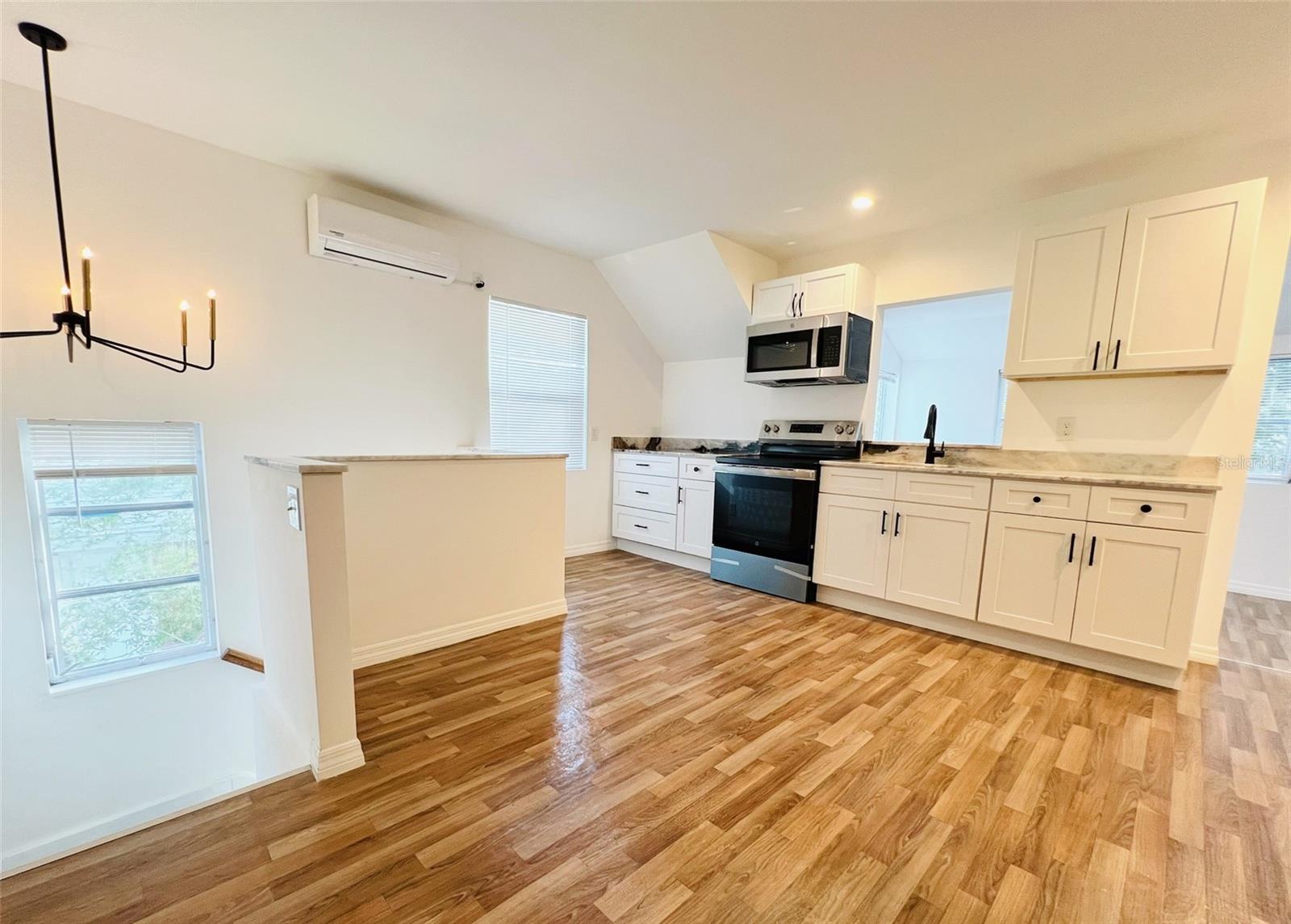 819 11TH ST N #3, ST PETERSBURG, FL, 33705