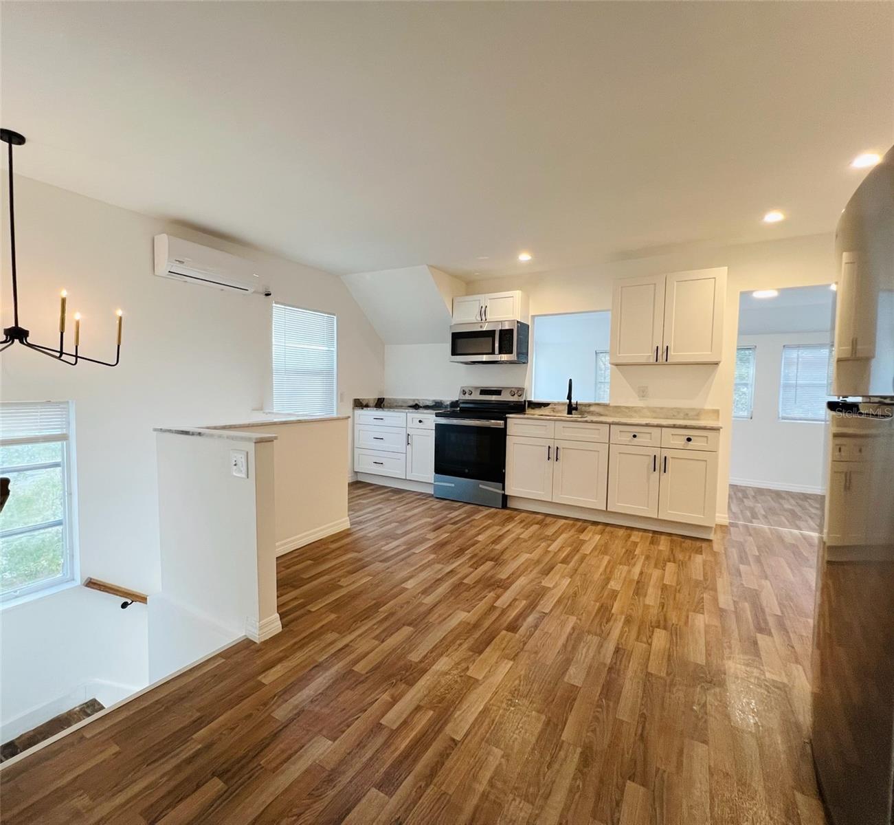 819 11TH ST N #3, ST PETERSBURG, FL, 33705