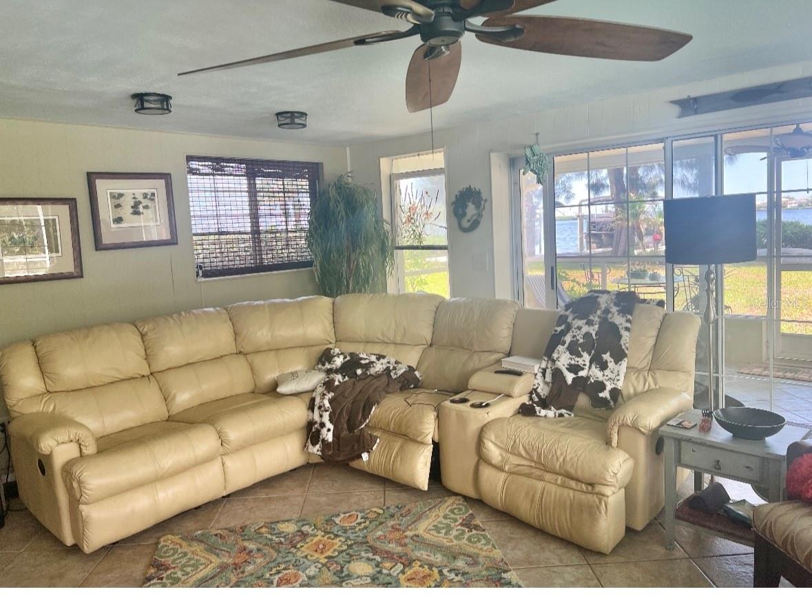 1624 SEA BREEZE DR, TARPON SPRINGS, FL, 34689