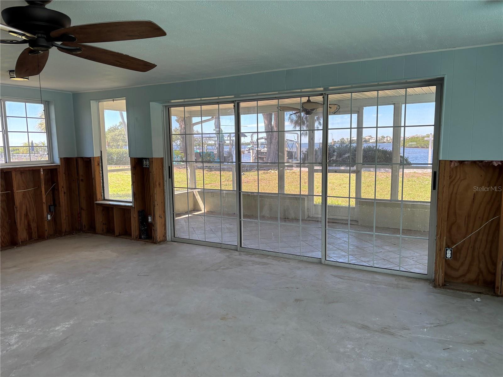 1624 SEA BREEZE DR, TARPON SPRINGS, FL, 34689