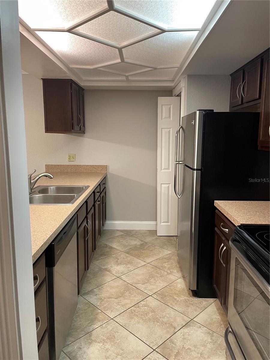 105 SOMERSET LN #3, PALM HARBOR, FL, 34684