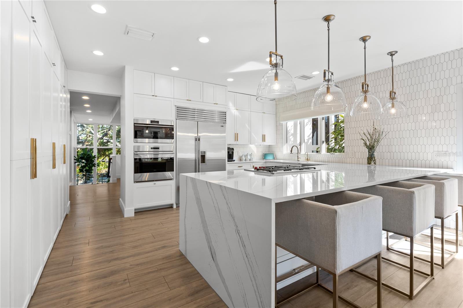 5235 SIESTA COVE DR, SARASOTA, FL, 34242