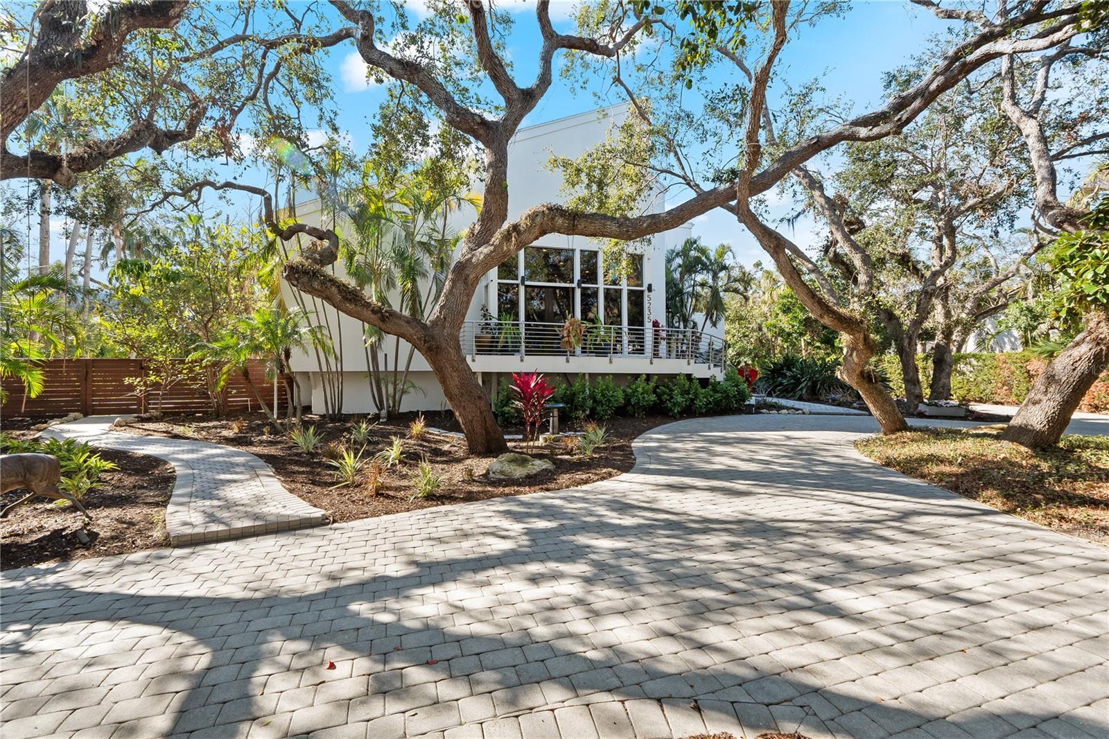 5235 SIESTA COVE DR, SARASOTA, FL, 34242