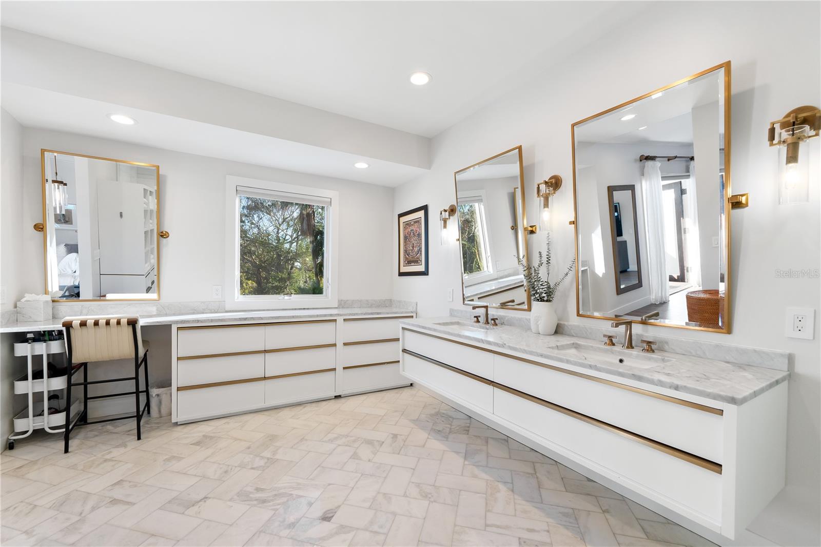 5235 SIESTA COVE DR, SARASOTA, FL, 34242