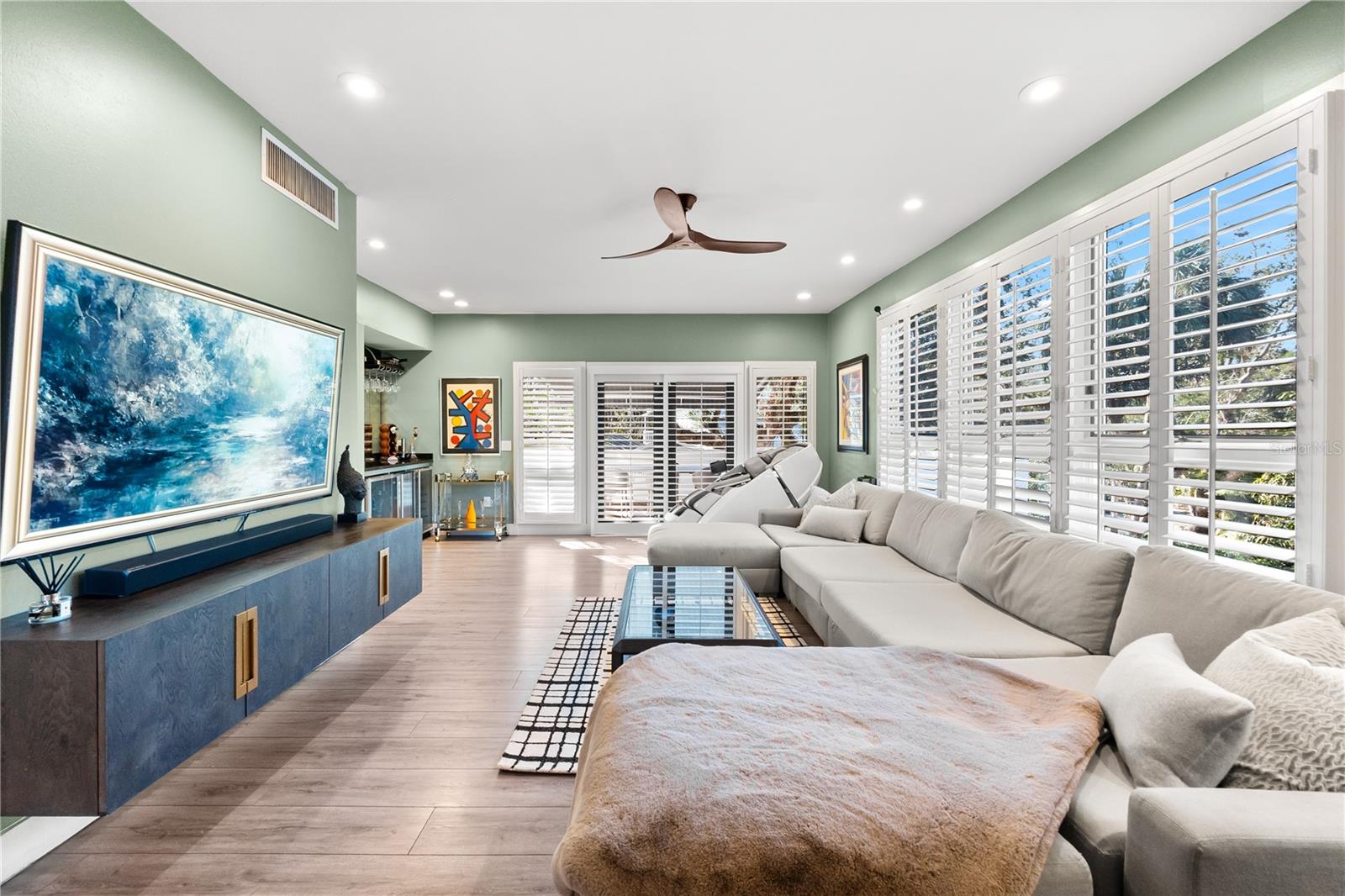5235 SIESTA COVE DR, SARASOTA, FL, 34242