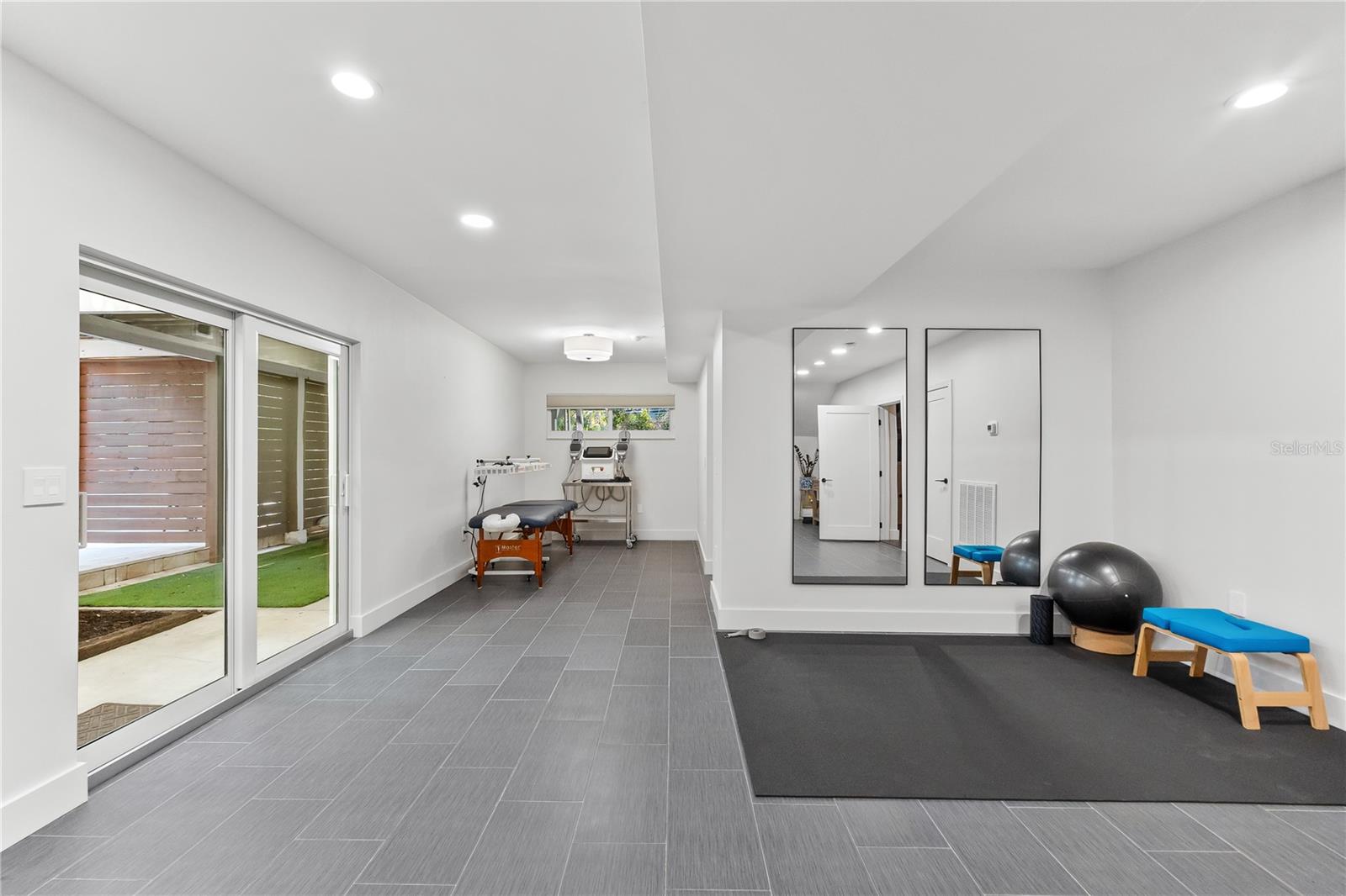 5235 SIESTA COVE DR, SARASOTA, FL, 34242