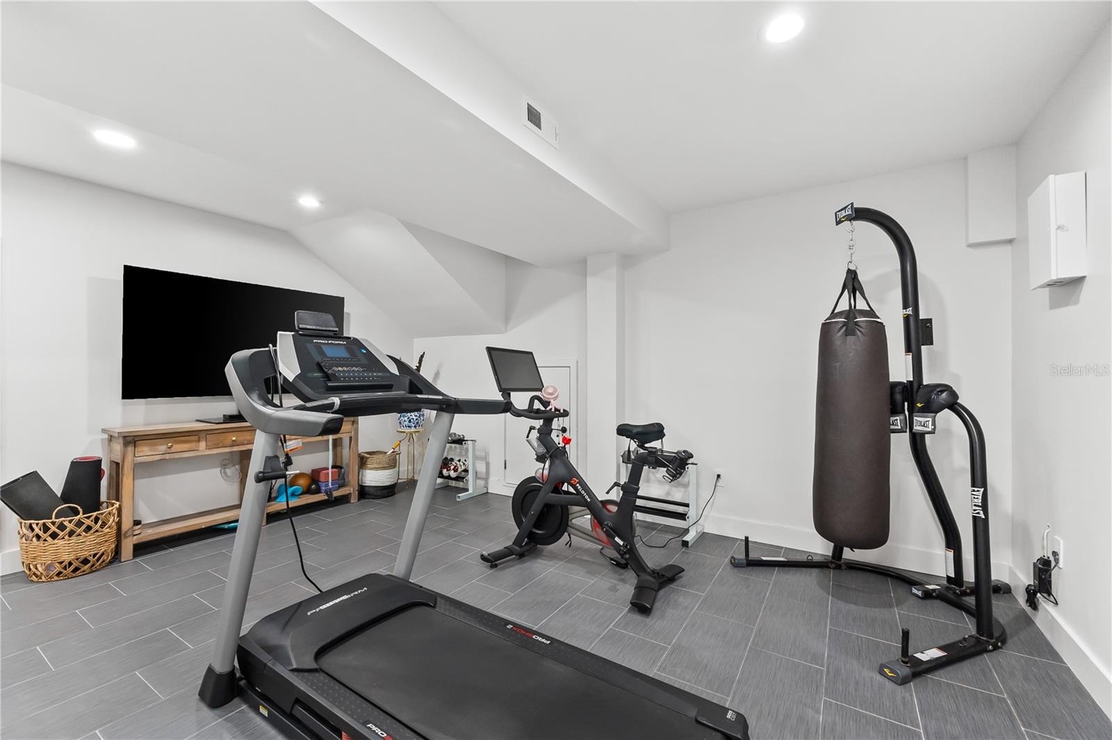 5235 SIESTA COVE DR, SARASOTA, FL, 34242