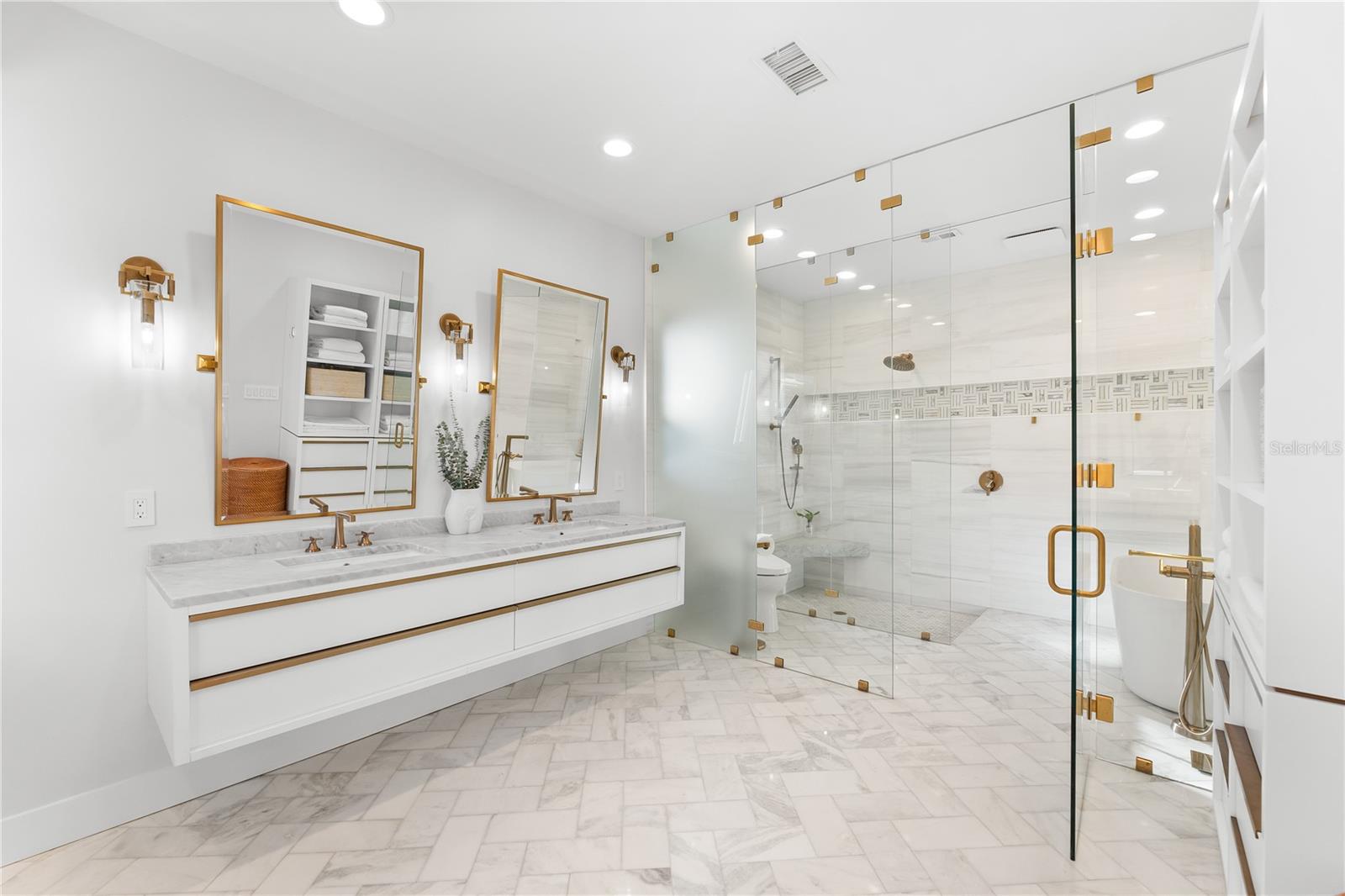 5235 SIESTA COVE DR, SARASOTA, FL, 34242