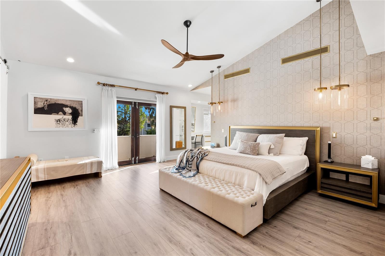 5235 SIESTA COVE DR, SARASOTA, FL, 34242