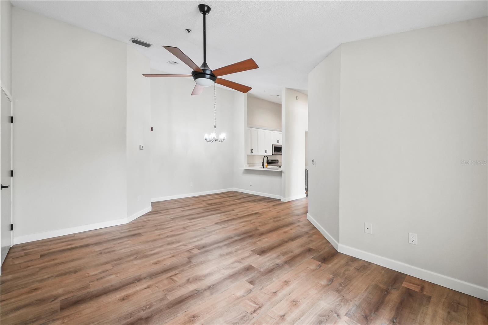 6003 LAKETREE LN #L, TEMPLE TERRACE, FL, 33617