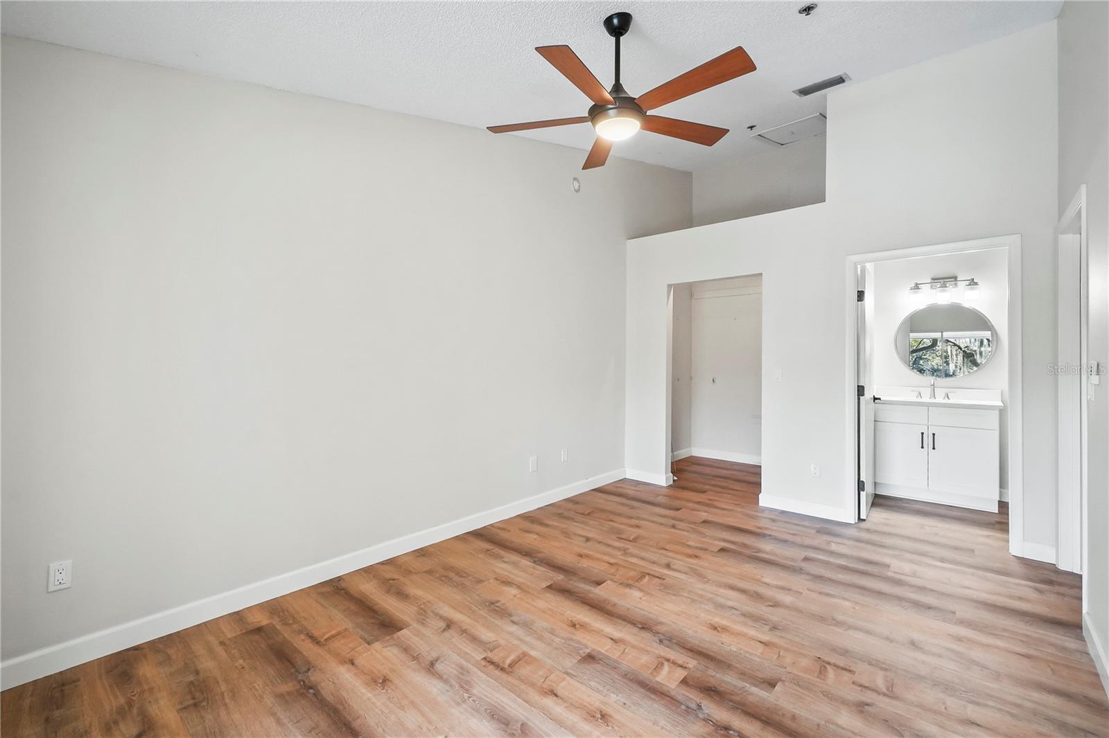 6003 LAKETREE LN #L, TEMPLE TERRACE, FL, 33617