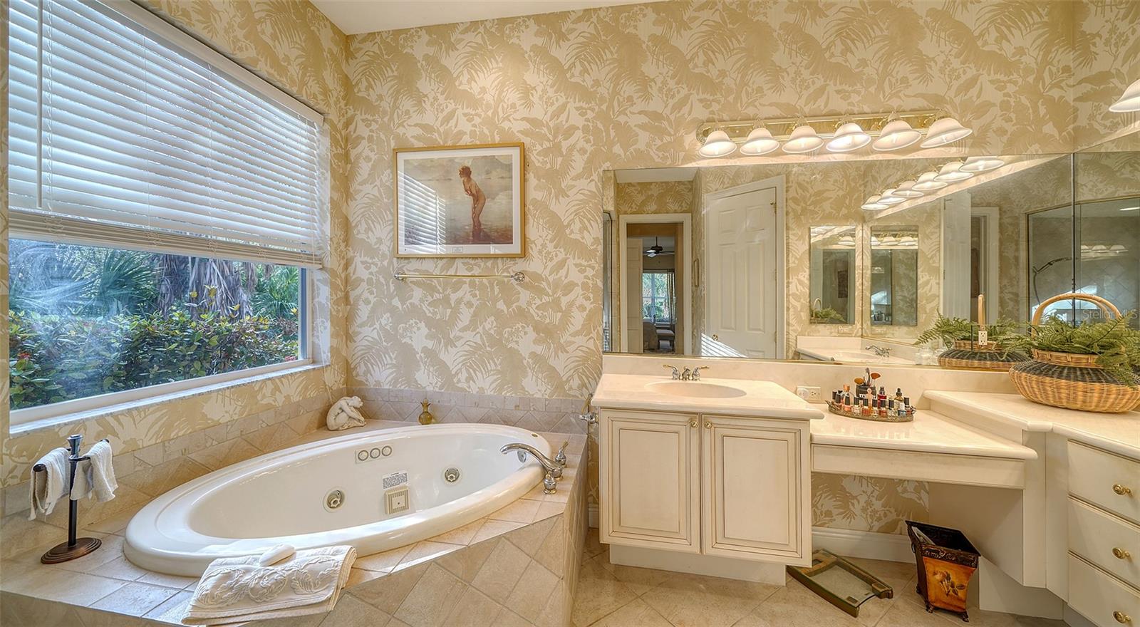 1712 GRANDE PARK DR, ENGLEWOOD, FL, 34223