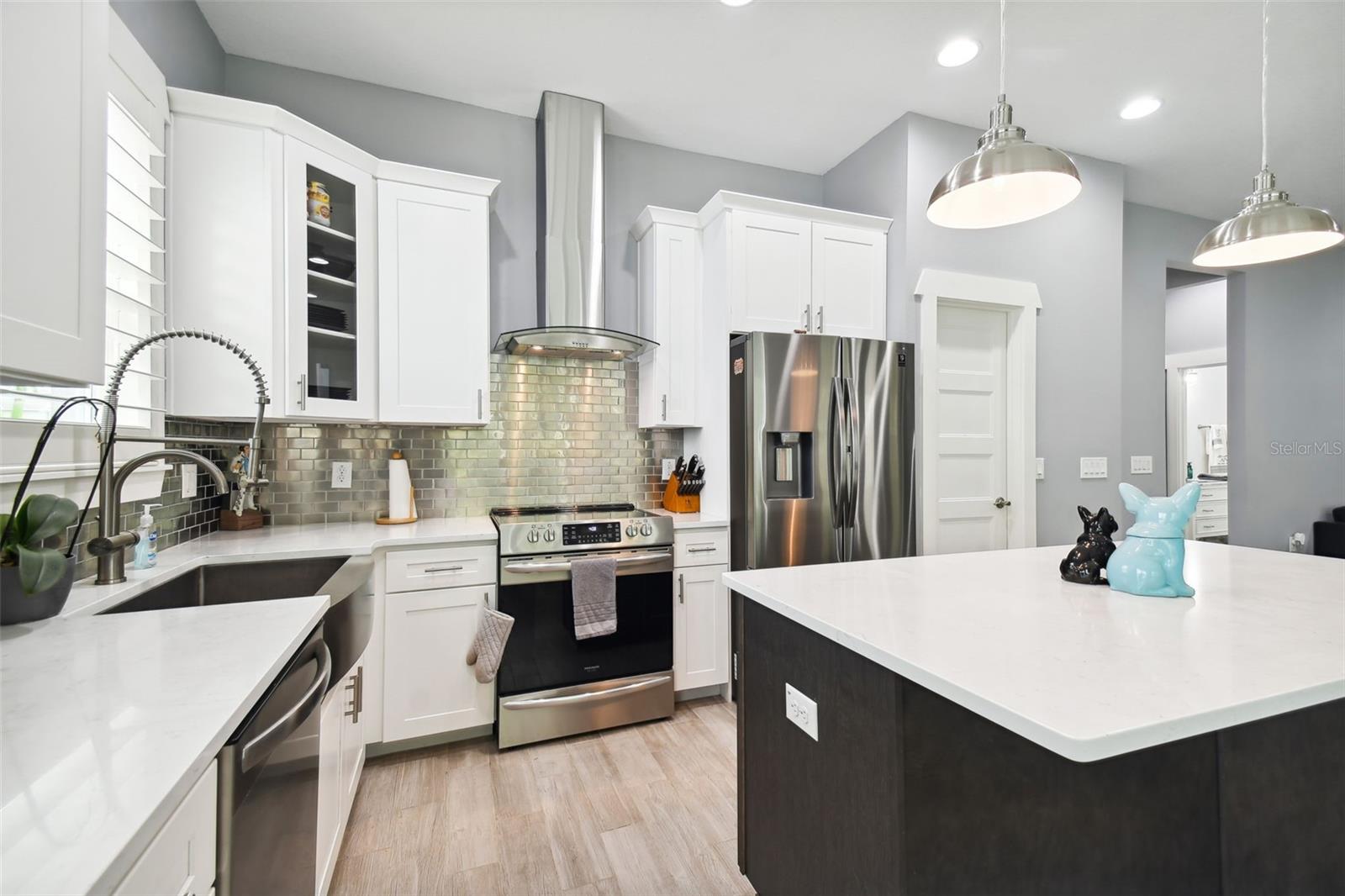 4755 W TARPON ST, TAMPA, FL, 33616